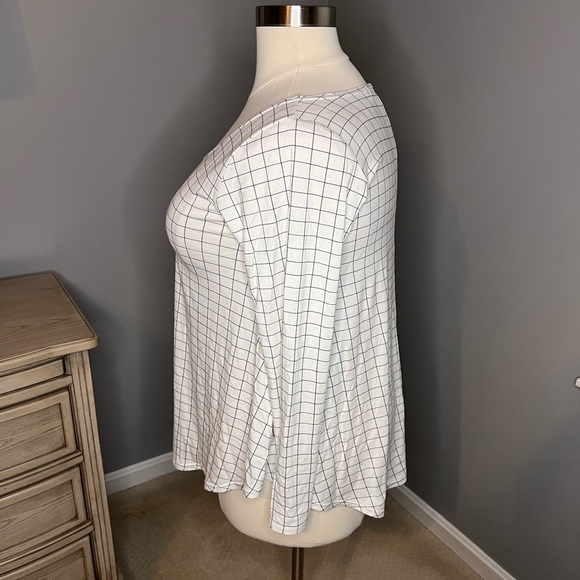 The New Blak Sophia long sleeved top in Power Grid Size XL - Picture 3 of 7